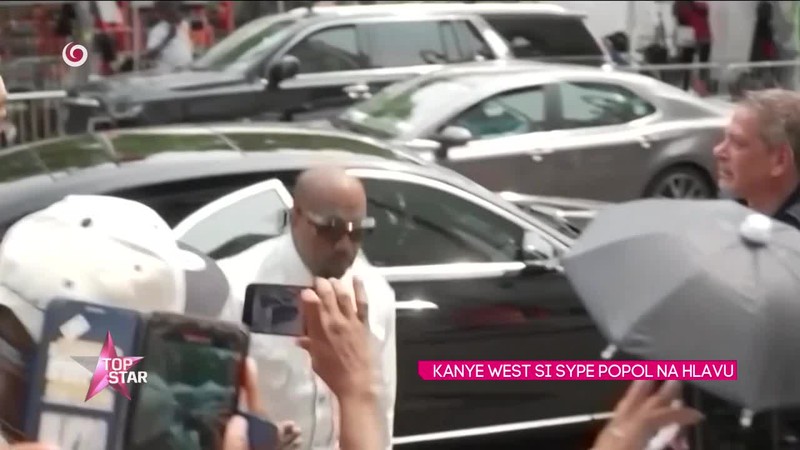 KANYE WEST SI SYPE POPOL NA HLAVU