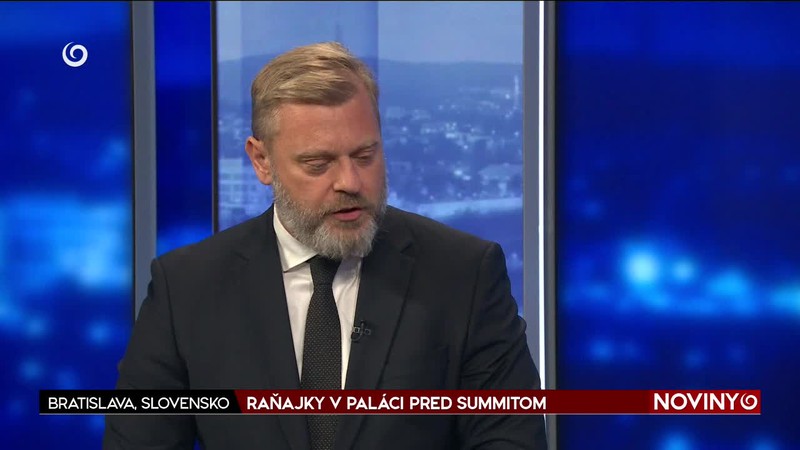 RAŇAJKY V PALÁCI PRED SUMMITOM