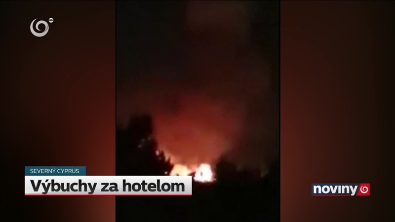 Výbuchy za hotelom