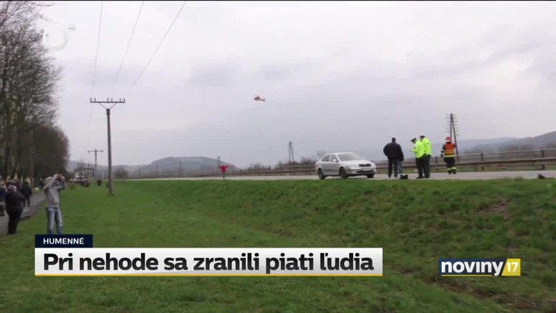 Pri nehode sa zranili piati ľudia