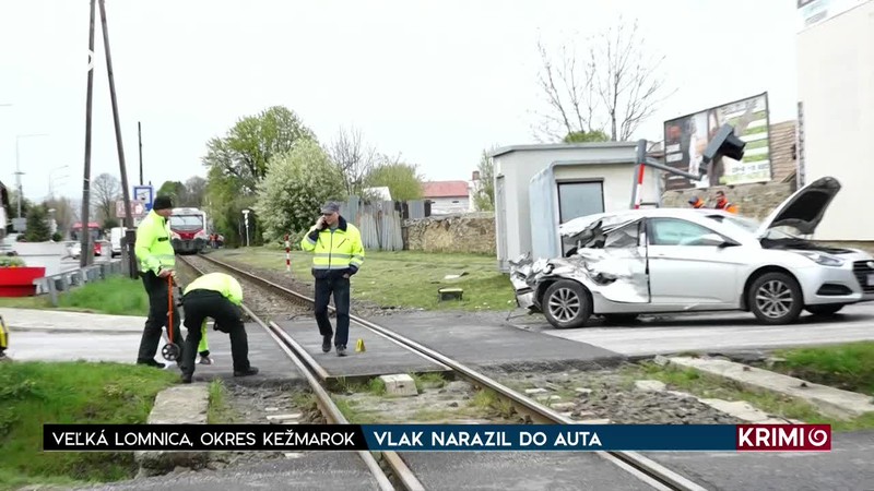 VLAK NARAZIL DO AUTA