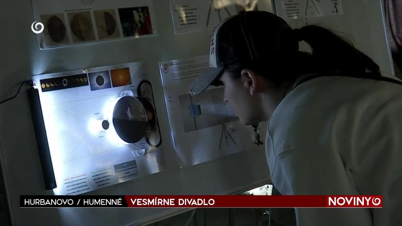 VESMÍRNE DIVADLO