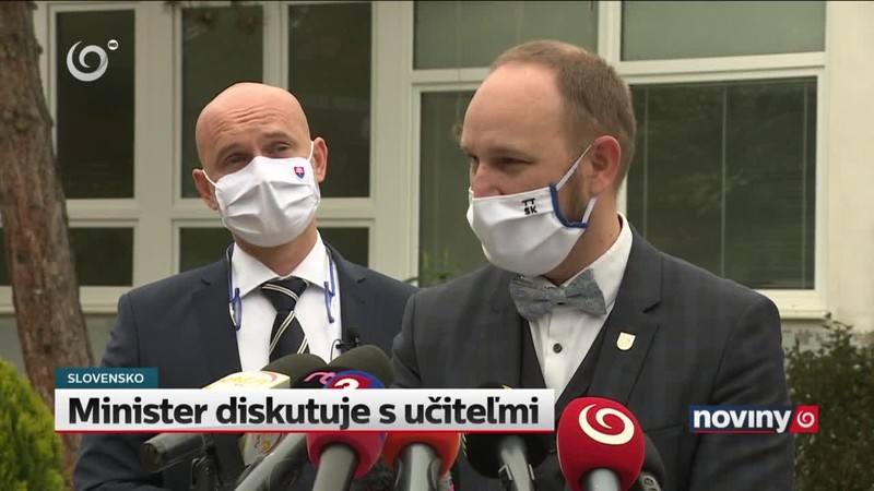 Minister diskutuje s učiteľmi