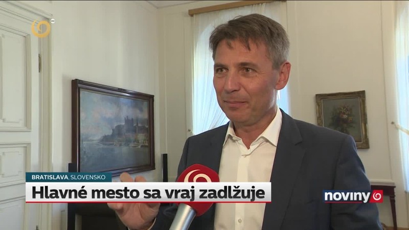 Hlavné mesto sa vraj zadlžuje