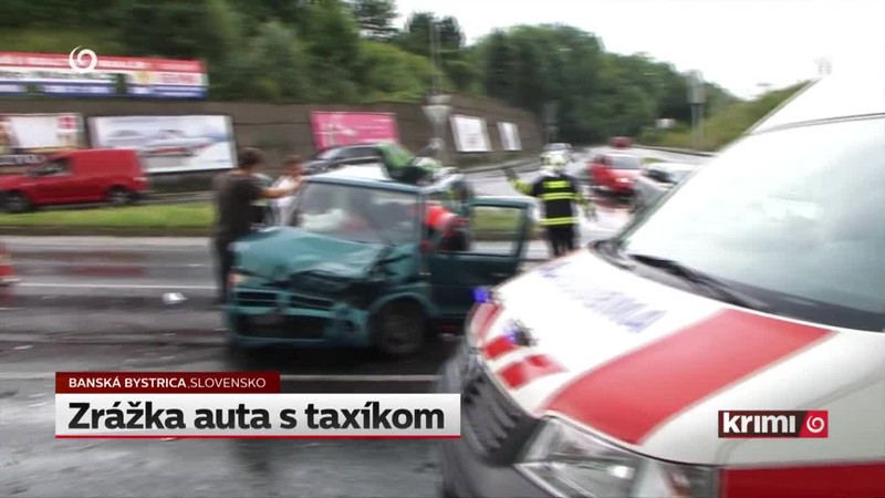Zrážka auta s taxíkom /