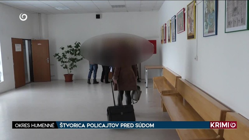 ŠTVORICA POLICAJTOV PRED SÚDOM
