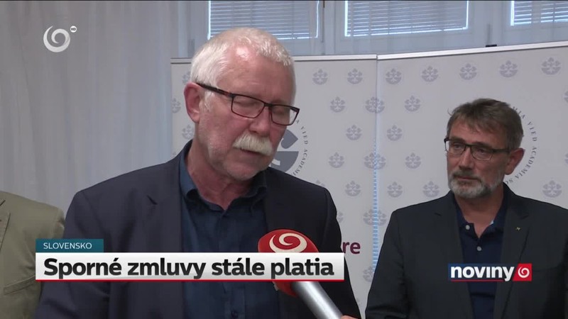 Sporné zmluvy stále platia