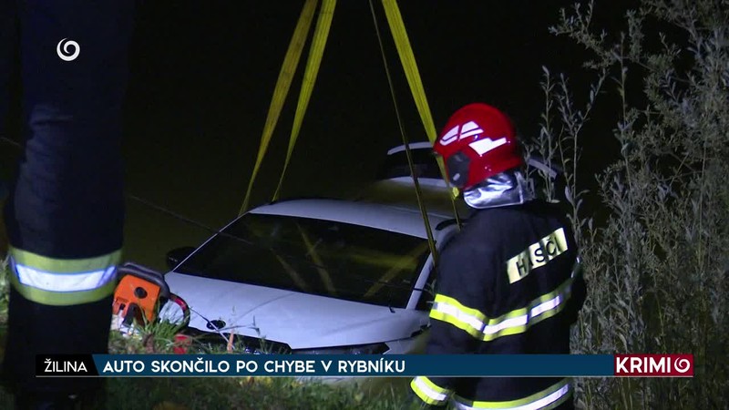 AUTO SKONČILO PO CHYBE V RYBNÍKU