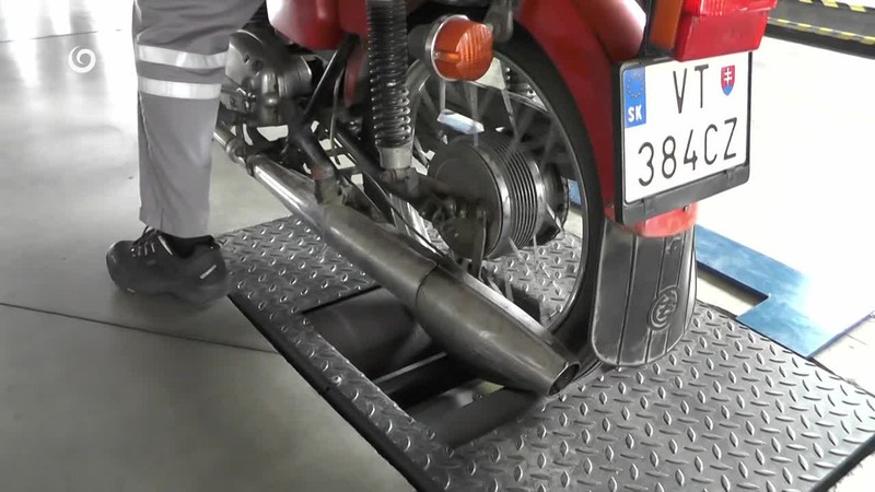 PRI NEHODE SA ZRANILI AJ DVE DETI