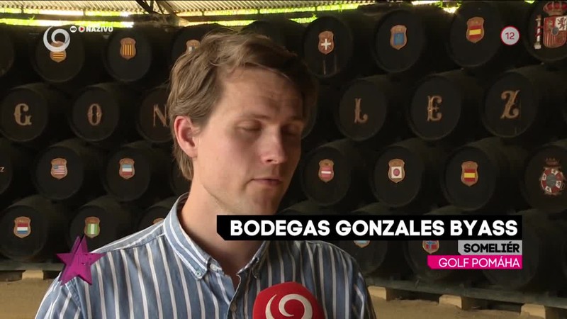 GOLF POMÁHA