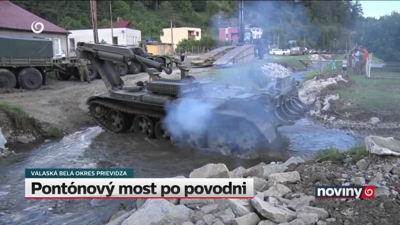 Pontónový most po povodni
