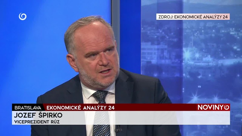 EKONOMICKÉ ANALÝZY 24