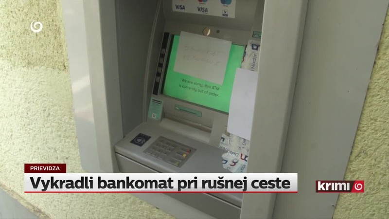 Vykradli bankomat pri rušnej ceste
