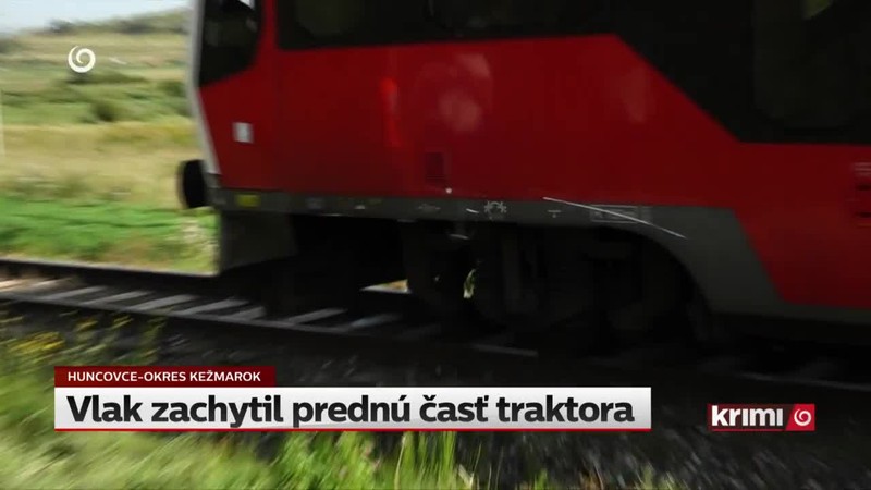 Vlak zachytil prednú časť traktora