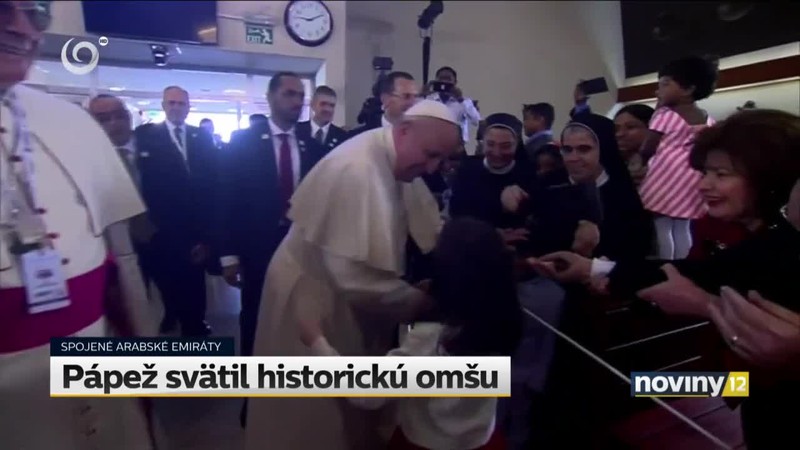Pápež svätil historickú omšu