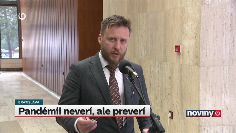 Pandémii neverí, ale preverí