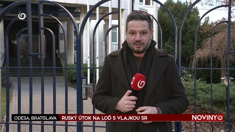RUSKÝ ÚTOK NA LOĎ S VLAJKOU SR