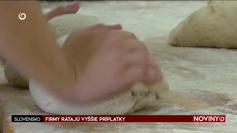 FIRMY RÁTAJÚ VYŠŠIE PRÍPLATKY