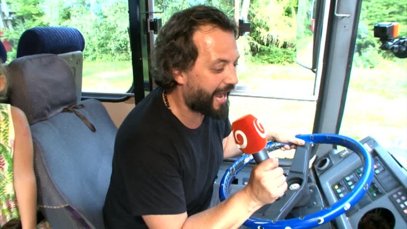 Karaoke bus