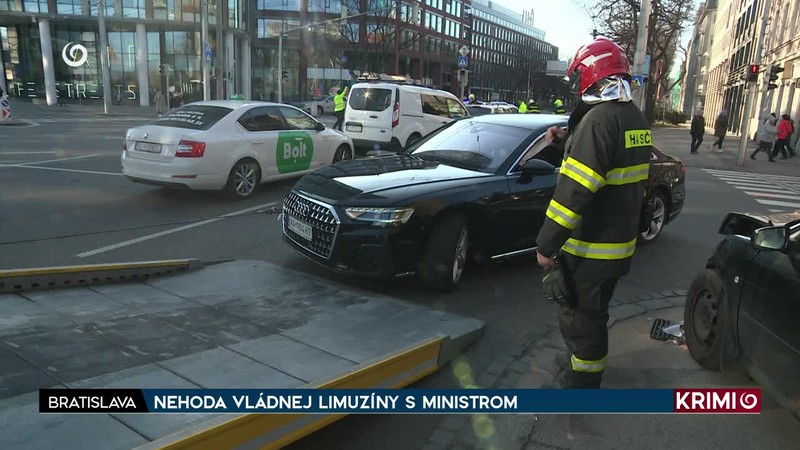 NEHODA VLÁDNEJ LIMUZÍNY S MINISTROM