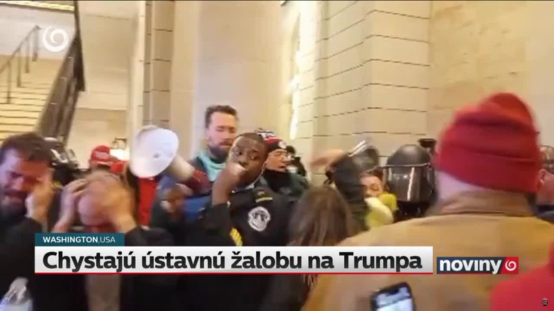 Chystajú ústavnú žalobu na Trumpa