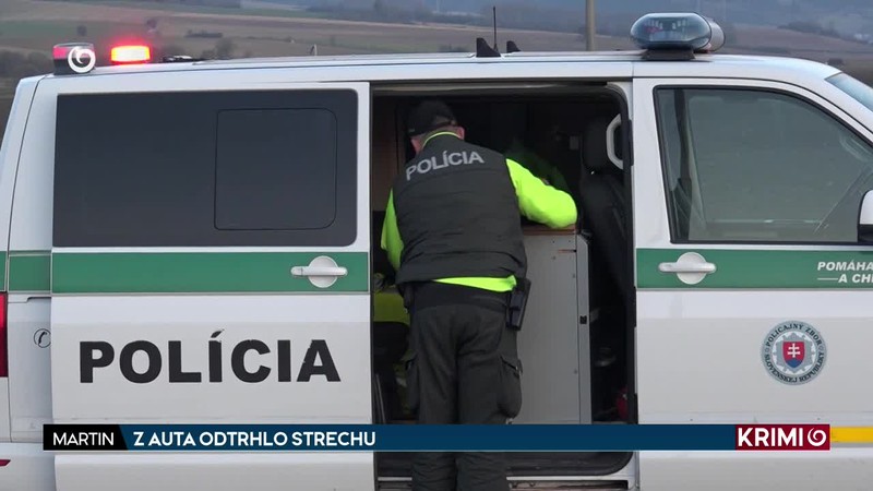 Z AUTA ODTRHLO STRECHU