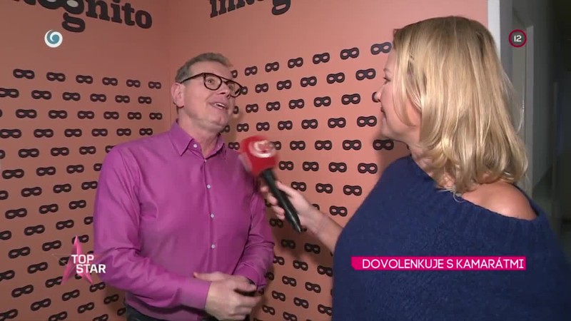 Dovolenkuje s kamarátmi