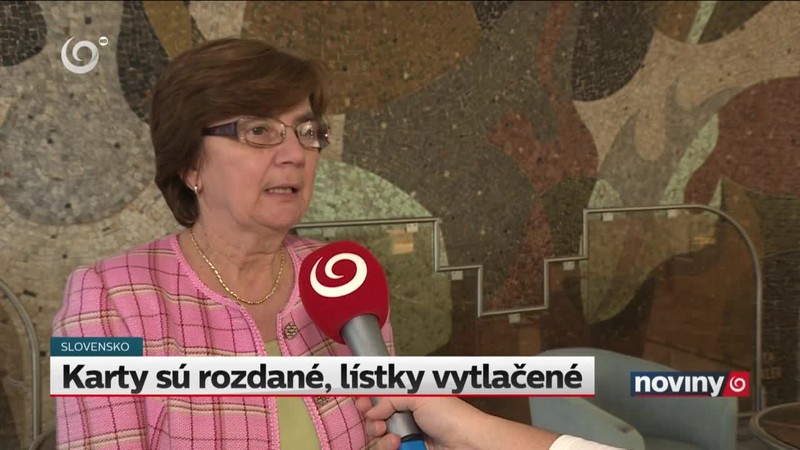 Karty sú rozdané, lístky vytlačené