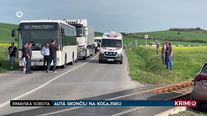 AUTÁ SKONČILI NA KOĽAJISKU