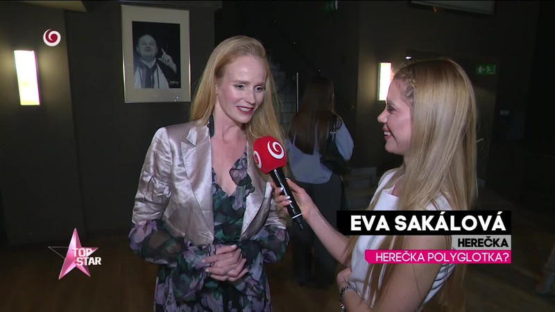 HEREČKA POLYGLOTKA?