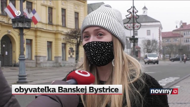 Miestami opáskované regály