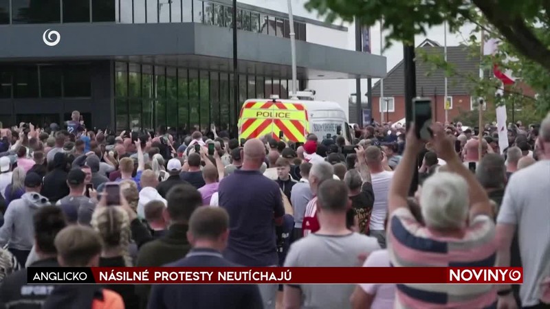 NÁSILNÉ PROTESTY NEUTÍCHAJÚ