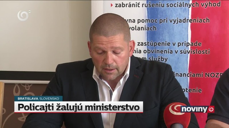 Policajti žalujú ministerstvo