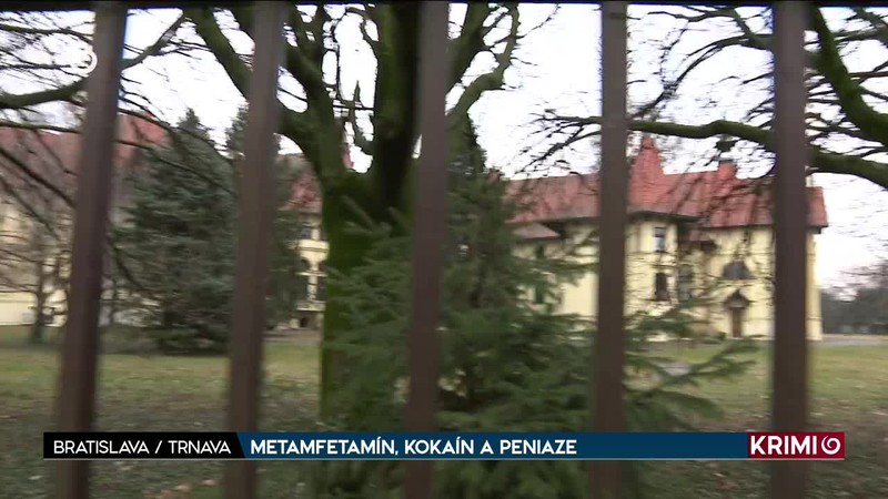 METAMFETAMÍN, KOKAÍN A PENIAZE