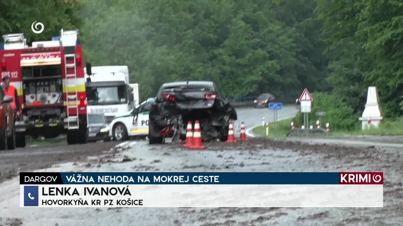 VÁŽNA NEHODA NA MOKREJ CESTE
