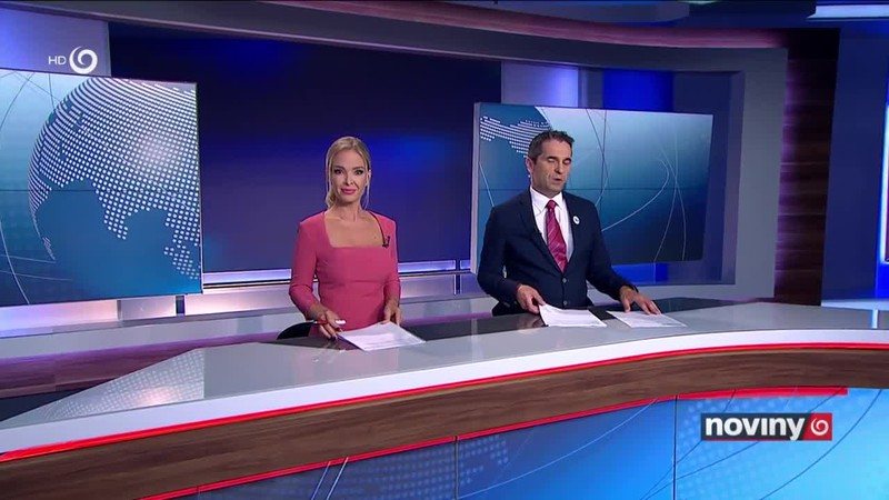 Minister si písal s podozrivým