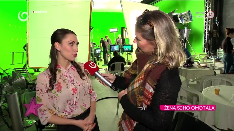 ŽENA SI HO OMOTALA