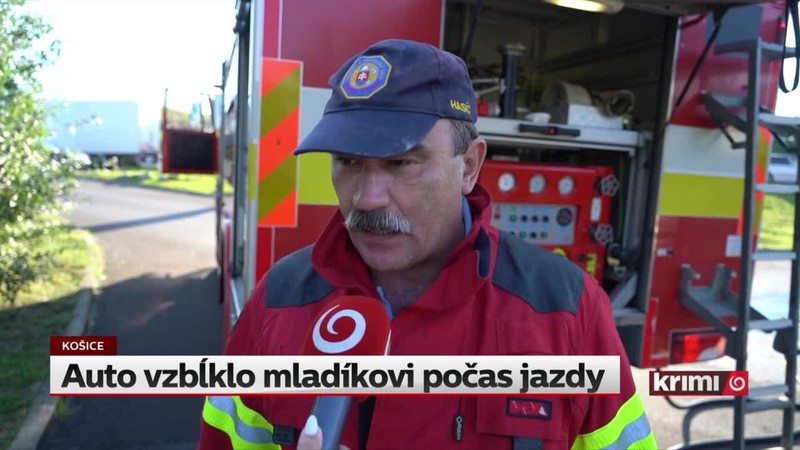 Auto vzbĺklo mladíkovi počas jazdy
