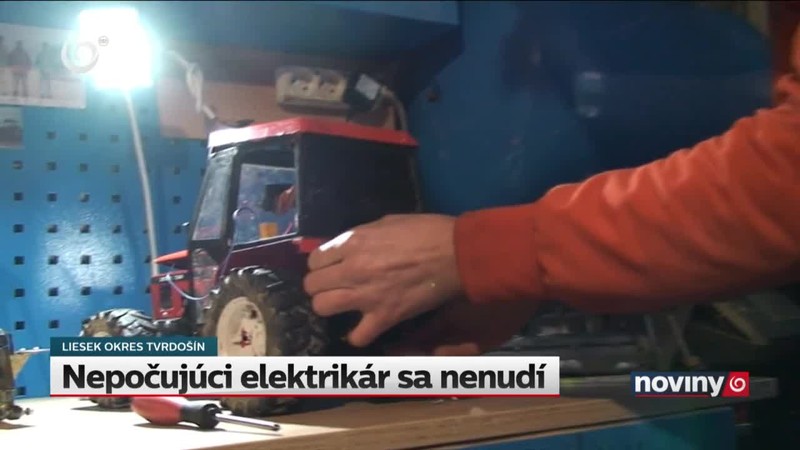 Nepočujúci elektrikár sa nenudí