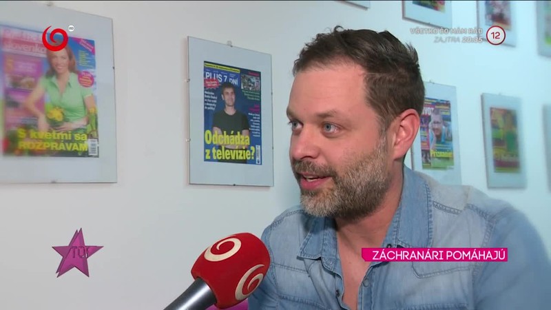 ZÁCHRANÁRI POMÁHAJÚ