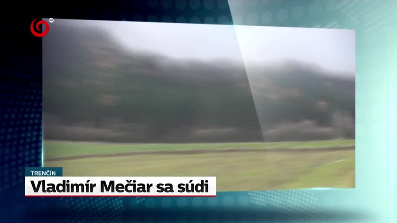 Šéf tajných novinárom utiekol