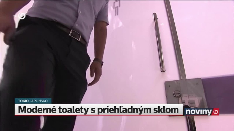 Moderné toalety s priehľadným sklom