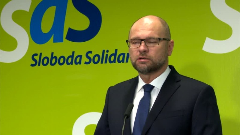 Ficovi praskli nervy? V parlamente kričal na opozíciu pre kauzu MH Manažment