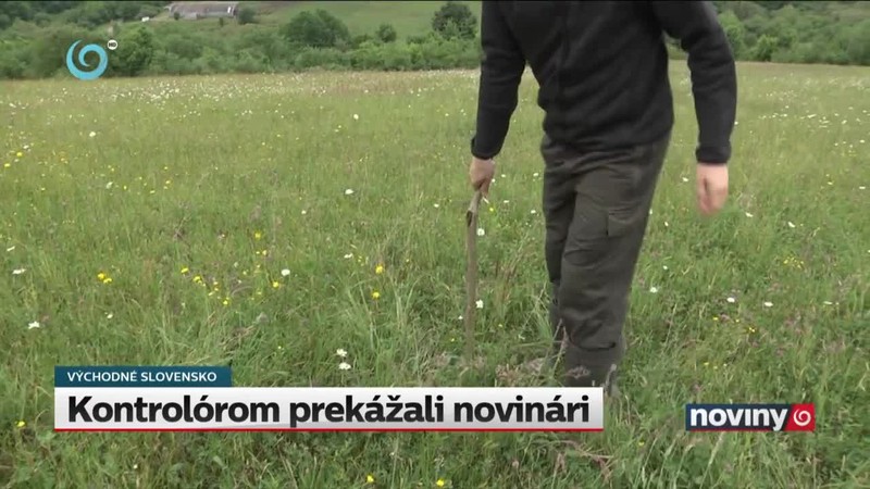 Kontrolórom prekážali novinári