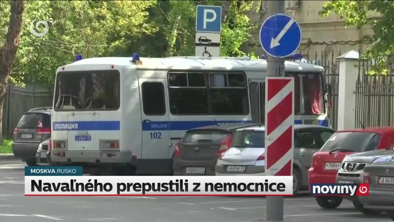Navaľného prepustili z nemocnice