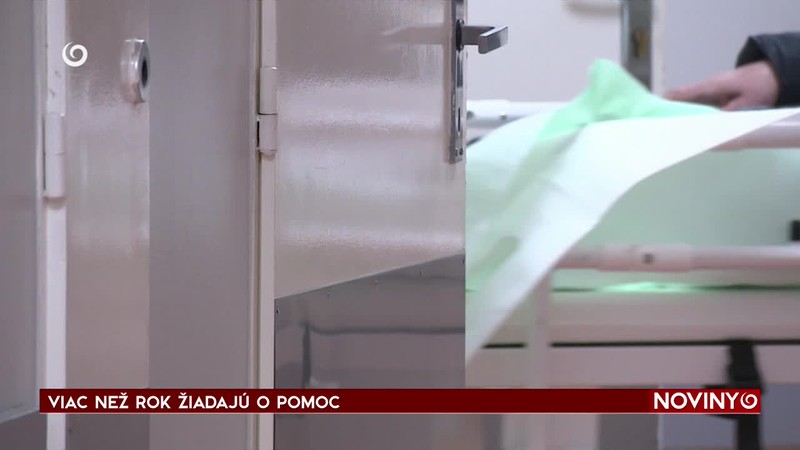 VIAC NEŽ ROK ŽIADAJÚ O POMOC