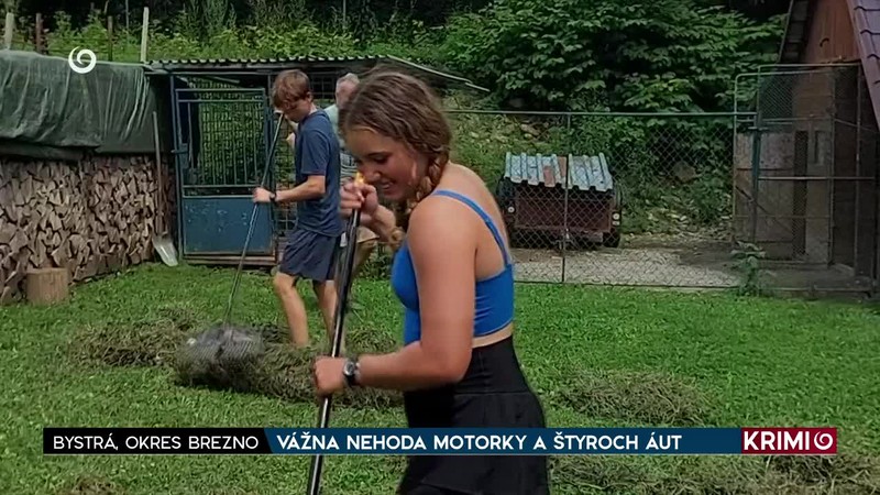 VÁŽNA NEHODA MOTORKY A ŠTYROCH ÁUT