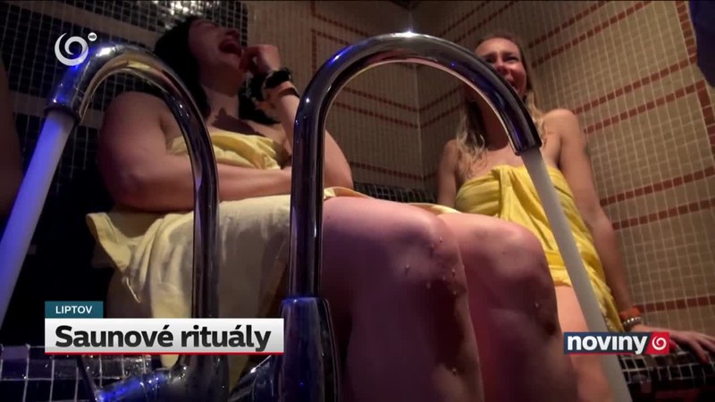 Nočné saunové rituály ponúkajú aromaterapiu ale aj sneh