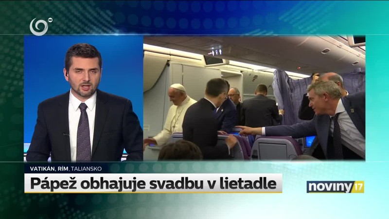 Pápež obhajuje svadbu v lietadle