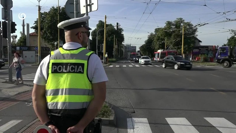 UZAVRETÉ CESTY KOMPLIKUJÚ DOPRAVU